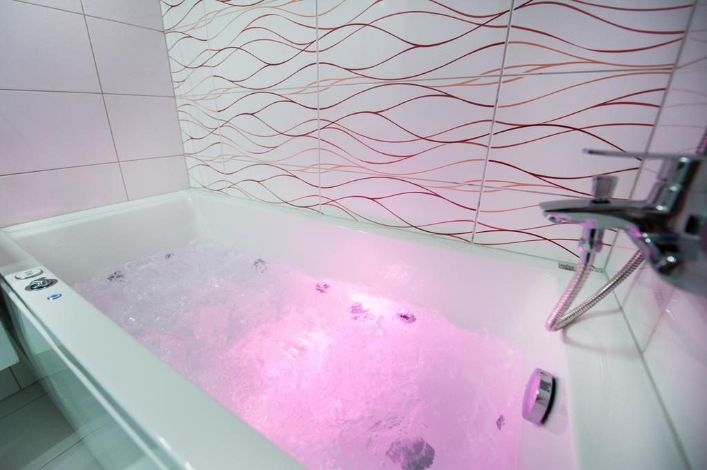 Honeymoon Ruterra Studio Praga Habitación foto